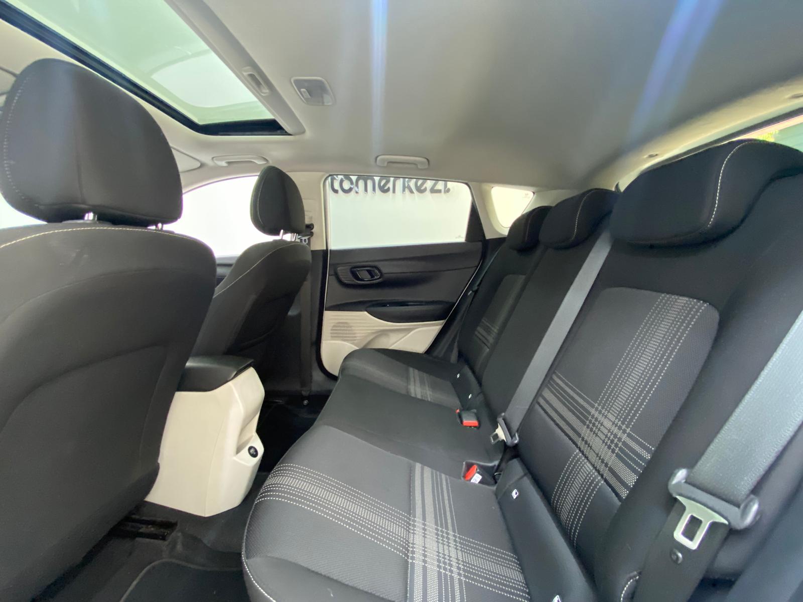 HYUNDAI BAYON 17